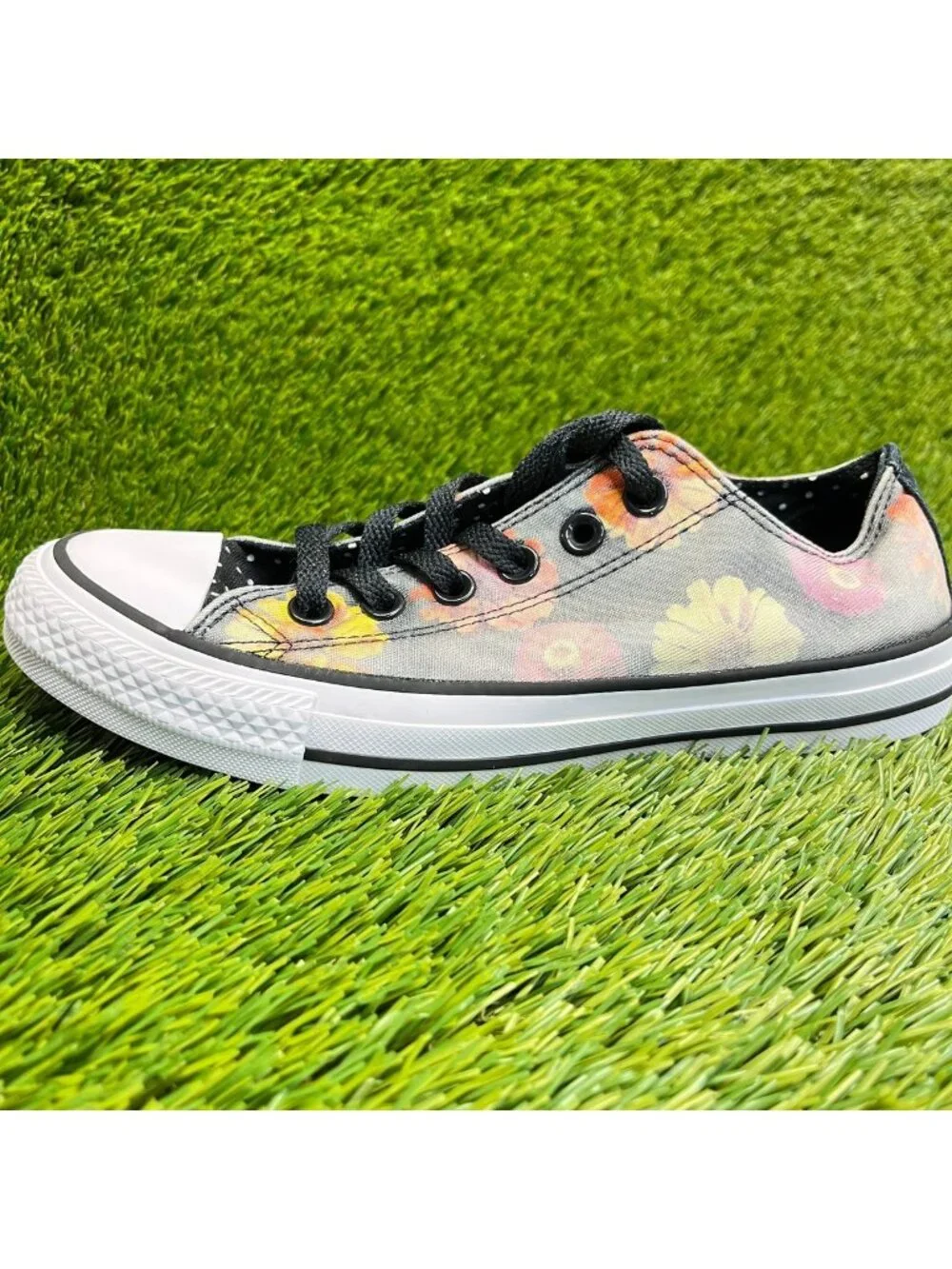 Converse Chuck Taylor All Star Low Womens Size 7 Gray Athletic Shoes Sneakers